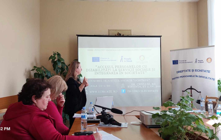 Instruire în prestarea serviciilor sociale la Molovata...